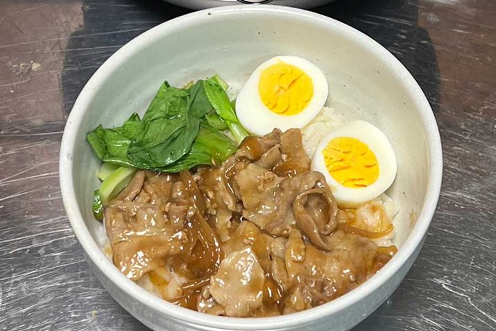 VsɍڂĂuy[[nvĂ݂܂BăX^~i_B܂ɂЂƂ炵jI