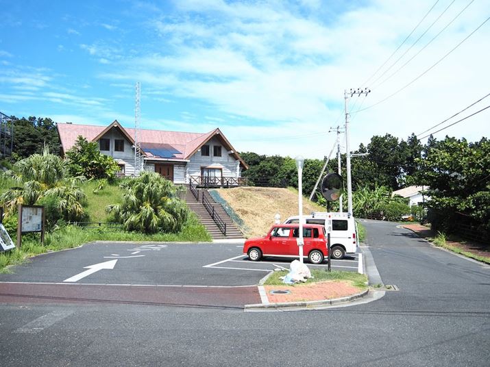 2ڂ͐܂Bh߂̕iB܂̂͐YƌĂ΂nŁAuہv񌩘p̓oX10قǂ̏ꏊɂ܂OM-5AM.ZUIKO DIGITAL ED 14-150mm F4.0-5.6 IIA15mmi35mmZ30mmjAF4.1A1/1250bAISO200A+0.3EVAzCgoXFVAdオݒFVividBeʐ^i5184×3888A12.2MBj