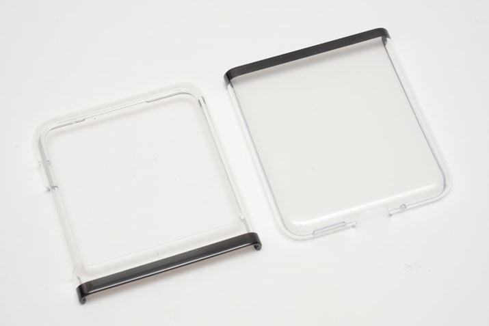 pbP[Wɂ̓|J[{l[g̐pJo[BȂ݂ɁA[dp̃P[uA_v^[͎ŗpӂKv