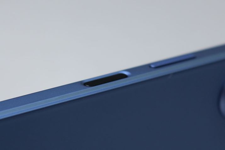 {^zúuXperiavV[YʂŃ{fB̍ʂɏWĂBwZT[̓d{^́AhĂȂ