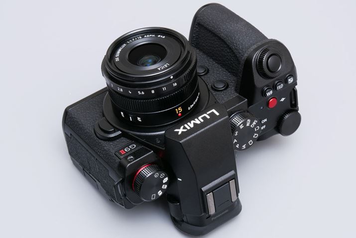 RpNgȁuLEICA DG SUMMILUX 15mm/F1.7 ASPH.v𑕒