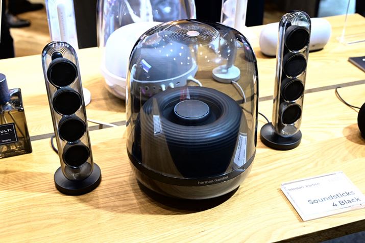 harman/kardonuSoundSticks 4v̐VFuubNv