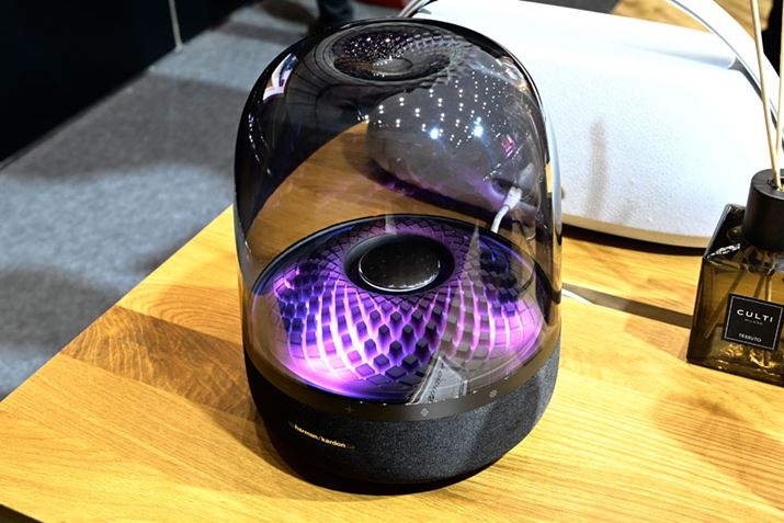 harman/kardonuAura Studio 4v