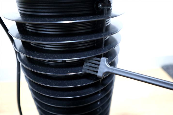 |ɂ͓dvORZg甲ĕKS܂𒅗p܂傤BfŊiqɐGƁAʓdłdCcĂĊ댯łI