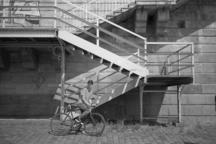 蕨oɂ͎]Ԃ܂܂ĂBɑ苎Ă܂悤ȈũVb^[`XBełZ fANIKKOR Z 40mm f/2AF2A1/4000bAISO100AzCgoXFI[g1AANeBuD-CeBOFȂ