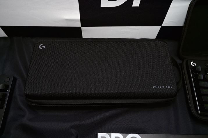 Q[ȂǂɃL[{[hލۂɕ֗ȃLOP[Xt