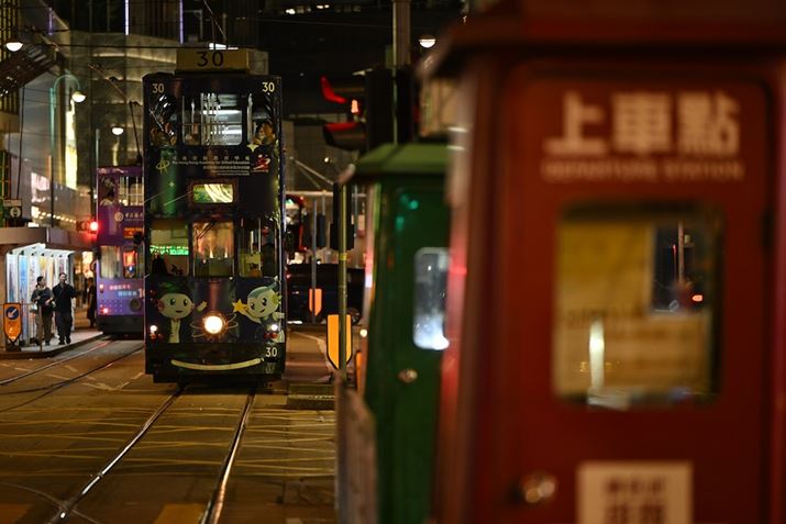 Â`̖XibvƂAF͂ƓAImɔʑ̂Ƃ炦ĂꂽBY̕`ʂ͉𑜊A̎ʐ^ł̓gɏĂ镶܂ŃNAɔFłZ 8ANIKKOR Z 70-180mm f/2.8A165mmAF2.8A1/80bAISO1600A-0.3EVAzCgoXFRI[gAsN`[Rg[FX^_[hAANeBuD-CeBOFȂBeʐ^i8256×5504A20.2MBj