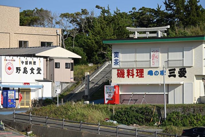 F5.6ŎBeZ 8ANIKKOR Z 70-180mm f/2.8A180mmAF5.6A1/500bAISO64AzCgoXFVAsN`[Rg[FX^_[hAANeBuD-CeBOFȂBeʐ^i8256×5504A29.3MBj