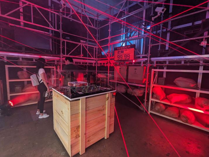 Ȃ݂̌x苿AԂ[U[CgN҂ރObY̓WGA