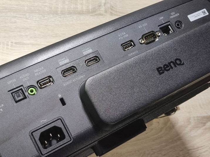 HDMI͖͂{̔wʂ2npӁBHDMI2eARCɂΉ