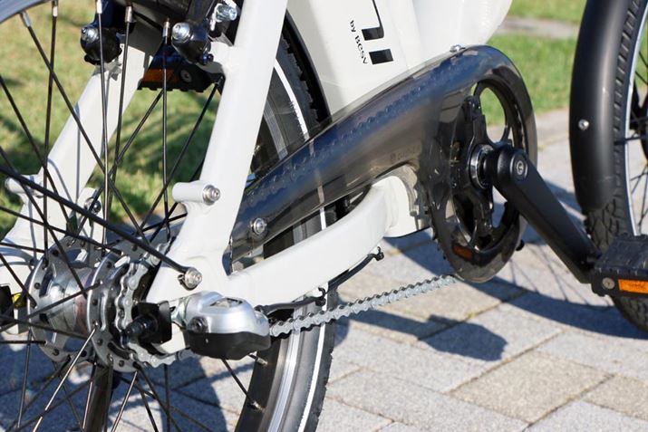 Y{XJ[g̐`F[Ɋ܂Ȃ悤ɁA`F[ɃJo[Ă̂肪