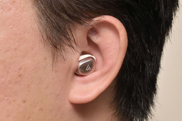 uSOUNDFREE S10vBւ̎܂肪悢Aɔ˂nEWO̗pȂǁAfUC