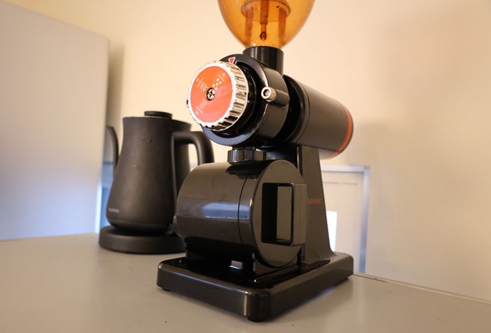 ͐p̎󂯎M̂A󂯎Mɕ܂ƂƁA󂯎Mhbp[ɕڂۂɂ͂ŕюUƂRŎgĂȂ