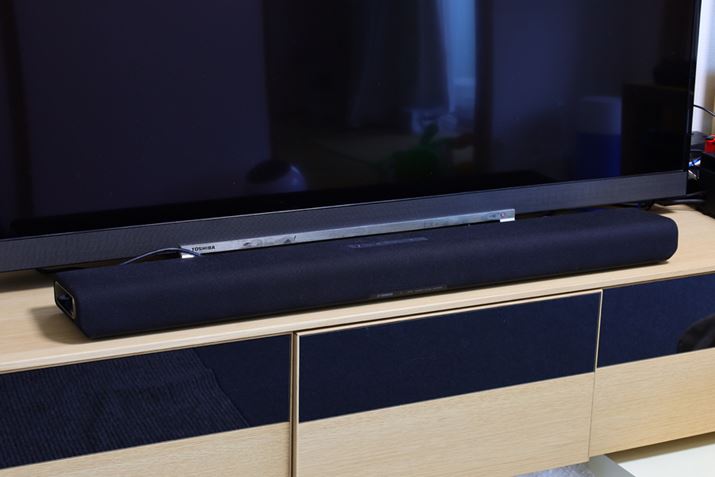 }ńuSR-B30Av̕910mmŁA55V^̃eȓOɐݒuĂ܂肪Bۂ݂̂fUCŁA܂