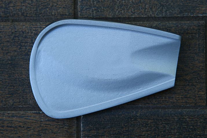 AI݌vtF[X̗Bœ_̃~Xɑ΂V~[Vsēoꂽ`ŁAԎ育ƂɌ`󂪈قȂ܂