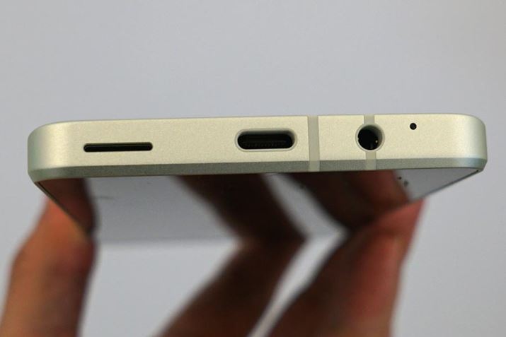 {fBʂɃXs[J[z[USB Type-C|[gAwbhz[qzu