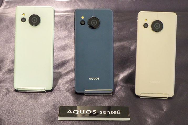 V[v̒ԃf̐V@uAQUOS sense8vBfUĆuAQUOS sense7vƑ傫ςĂȂAJobe[Ȃǂ܂܂ȕĂ