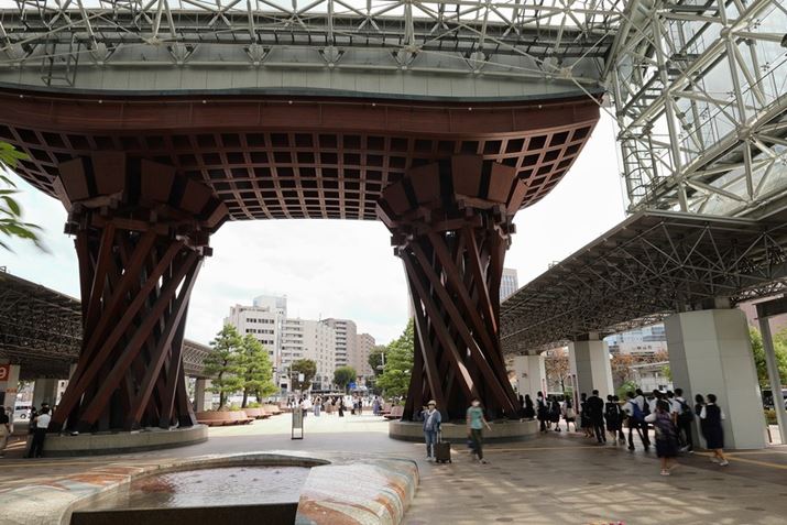 ͂ũV{vƂĔFĂwǑۖB̓`|\̔\yŎgۂC[WČĂ܂EOS R6 Mark IIARF24mm F1.8 MACRO IS STMAVb^[DAEAF22A1/8bAISO100AzCgoXFAsN`[X^CFfBe[dADPP4Ō