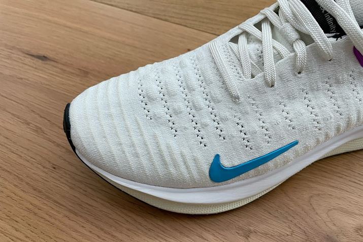 Abp[ɂ́Aōx̃tBbeBOւutCjbgv̗pBƃV[Ỷ悤ȗSnĂ