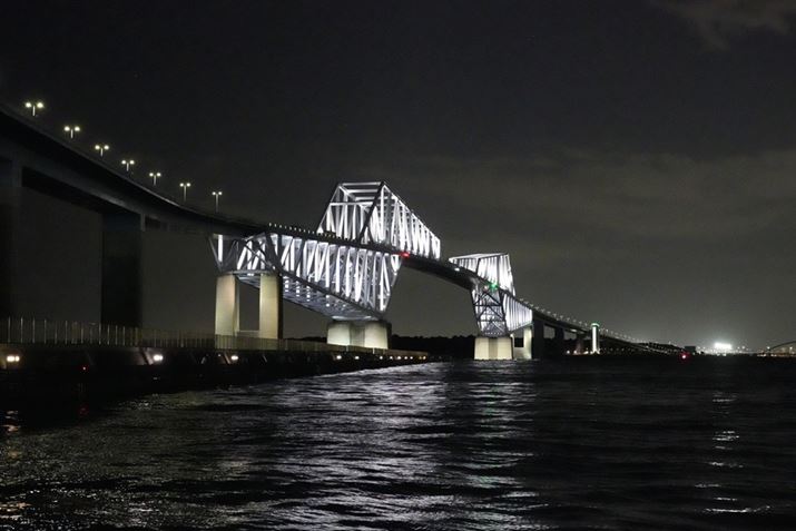 7C IIAFE 28-60mm F4-5.6A60mmAISO51200AF8.0A1/30bAzCgoXFI[gANGCeBubNFSTBeʐ^i7008×4672A27.8MBj