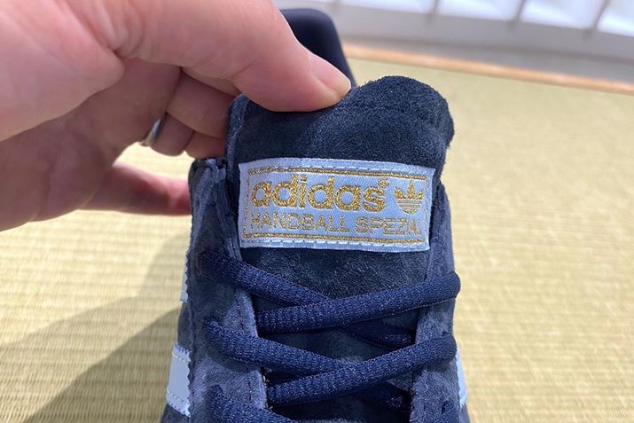 V[^xɂ́AuhfSS[hŔzAANZgƂČĂ܂