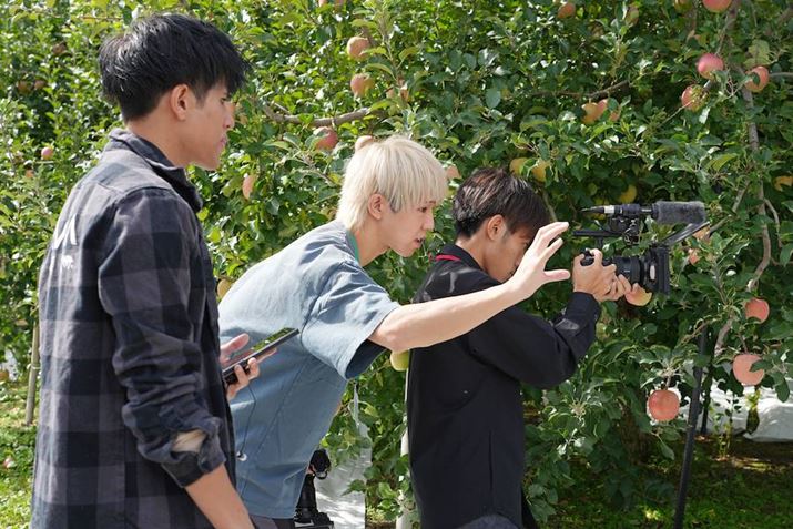 Ussiy񂪍ut𖱂߂`[I͕Ɛ̗p