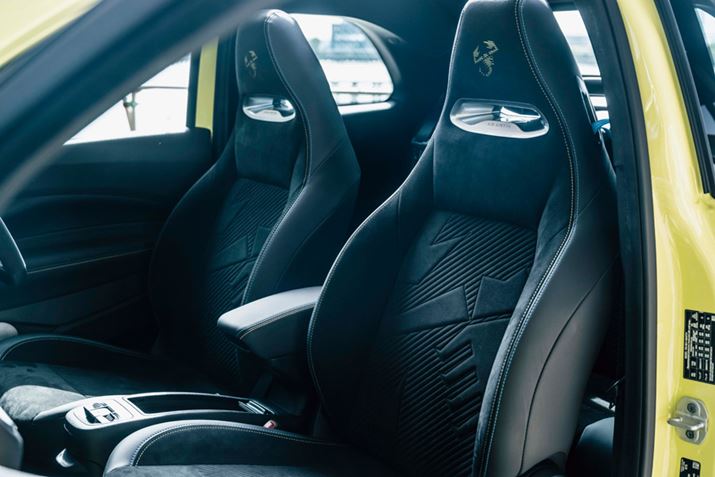 V[ǵAG{XH{ꂽwbhXgƈ̌^`ƂȂĂAwɂ͐VT\̃SfUCzĂ