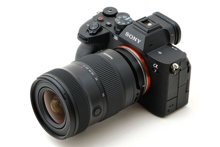 LpY[ƂĂ͕LY[Jo[Ă܂ATCYd͂悭}Ă܂BtB^[a67mmŁA^̃~[XpY̑Ɠdlł