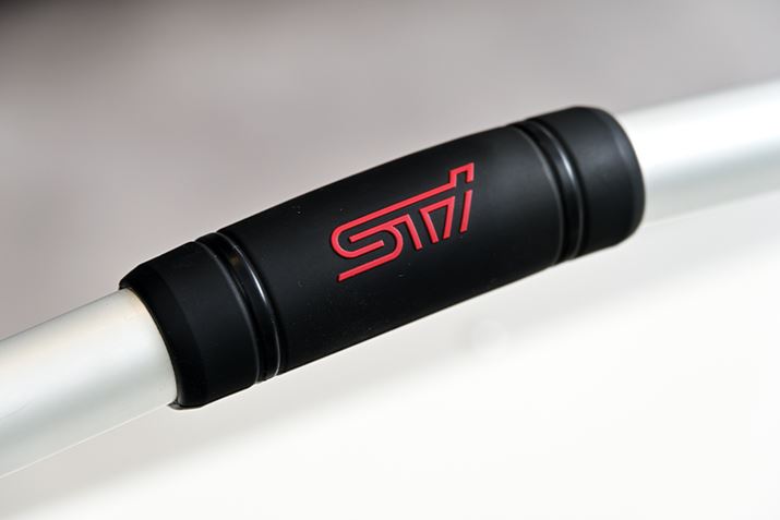 uSTItLVuVo[v̑傫ȃ|CǵAPȂ1{̃o[ł͂ȂA2{̃o[s{[ƌĂ΂WCgŌqĂ邱Ƃɂ܂Bɂ͓˂悤ɂĕ⍄Aɂ͓Ƃe邱ƂŁAuĂȂ₩vȎԑ̂ɂ܂