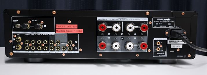 uMODEL 50v̓AiO݂͂̂̃vCAvBAiO5n̂قAMMΉ̃tHm1nA2.1chvAEgȂǂBuCD 50nv̉Ϗo͂󂯂ꍇ́uPOWER AMP INvivAvʂ炸p[AvɒڐM͂[qjgz肾