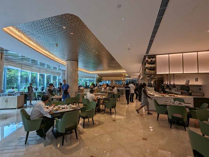 hɂbɂȂH̉B̂ze1K2KɗpӂĂ܂