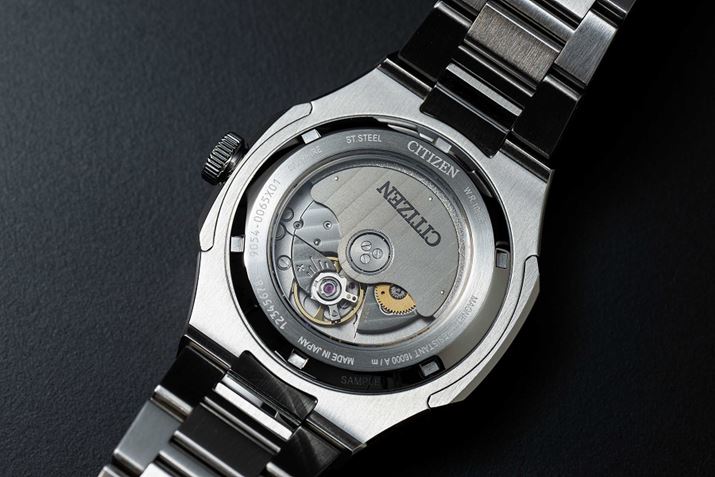 V[X[obNdl䂦AP[XobNVJ[uguCal.9054vڂ̓ɂł܂