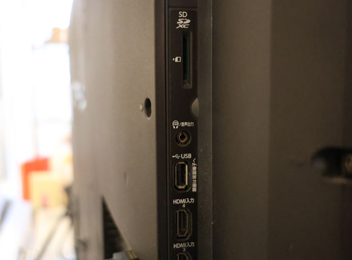 er̃wbhzói3.5mmXeI~jjƁu~CXs[J[vtP[uŐڑ