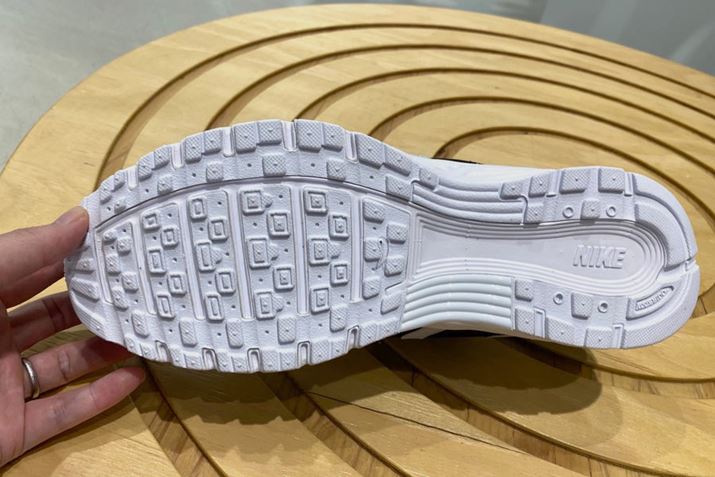 tOX́ubt\[vꂽObv͂𔭊