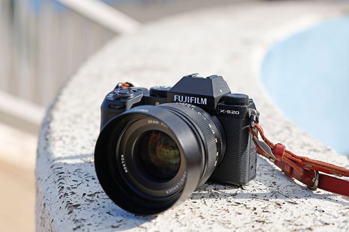 ́AuX-S20vMFYuNOKTON 35mm F0.9 Asphericalv̑gݍ킹