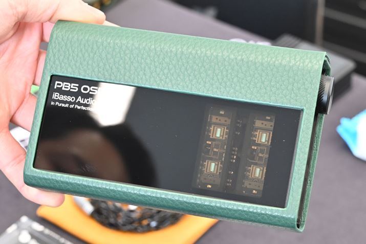 Nu-tube^ǂgpiBasso AudiouPB5 OSPREYvBNutube͑猩dl