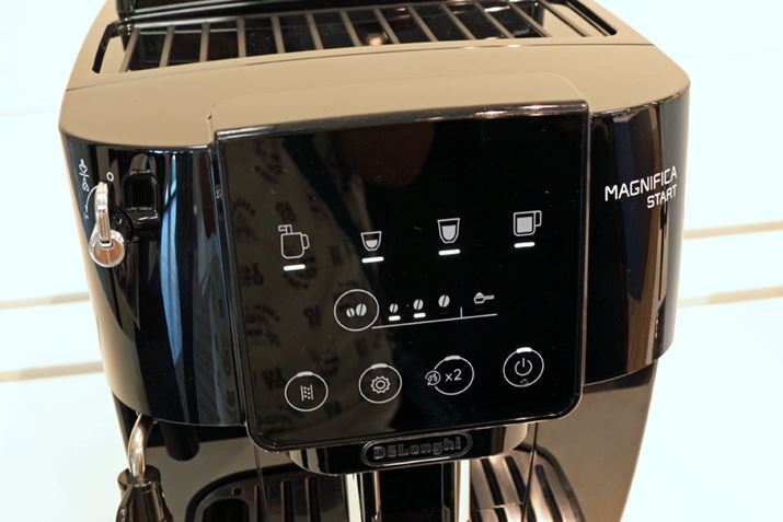 암́A]̃{^ƃ_C^b`plɕύXB݂j[̑IR[q[̗ʂ̕ύXȂǂIɍs悤ɂȂ܂