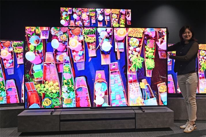 100V^̒4K Mini LEDteru100Z970Mv