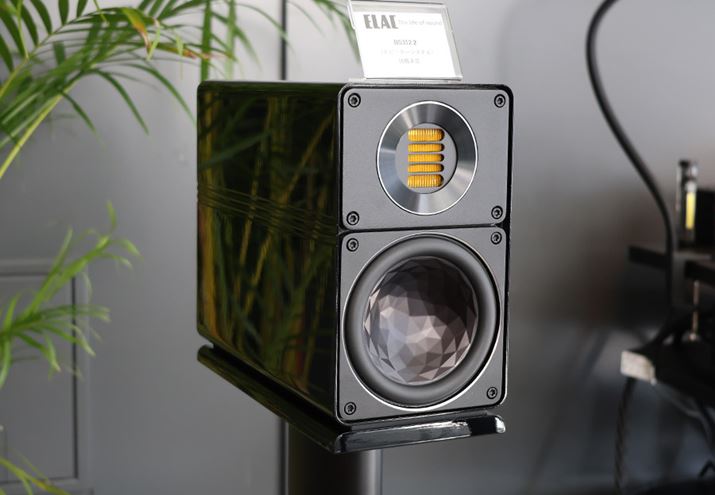 hCcELACiGbNjVȃcC[^[uJET 6v𓋍ڂXs[J[oBڂ͏^i123mmjŎg₷uBS312.2vBjbgی̂߂̃OɃJ[oG[VpӂȂǁACeAƂ̃}b`OlꂽBELAC̃GNX|[gE}l[W[b̂ŁAC^r[Lfڗ\