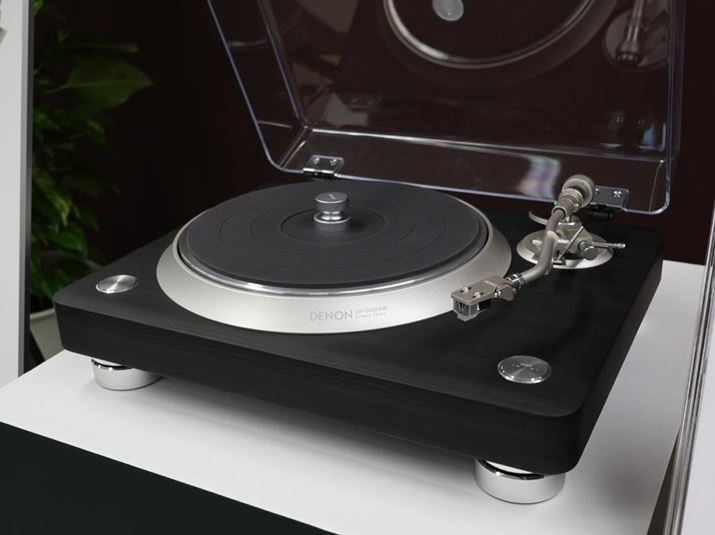 fm̃u[Xł͔ꂽ΂̃AiOR[hv[[uDP-3000NEvWĂ