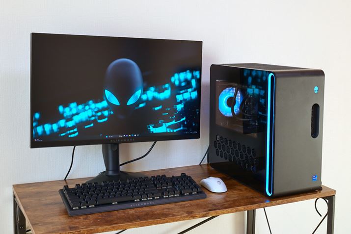 Vvȃ~j^[^➑̗̂pfEeNmW[Y̍ŐVQ[~OfXNgbvPCuAlienware Aurora R16v