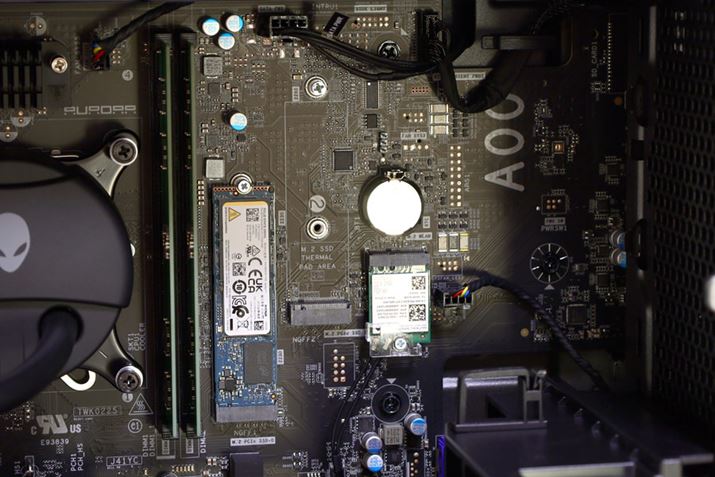 [XbgM.2Xbg͊e2BM.2Xbg1󂢂ĂAォ瑝݂ł܂