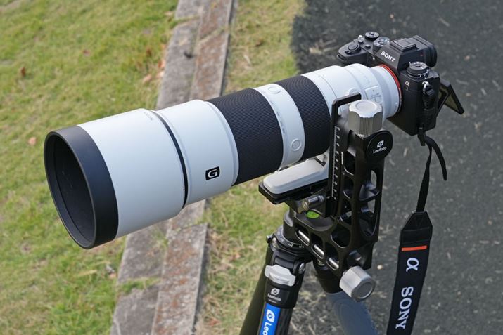 \j[u[X̑Oł́A]Y[YuFE 200-600mm F5.6-6.3 G OSSv𑕒u1v