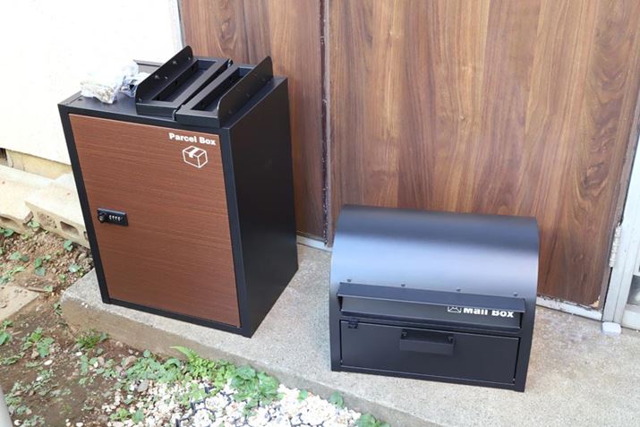 z{bNXiʐ^jƃ[{bNXiʐ^EjԂōĂ܂