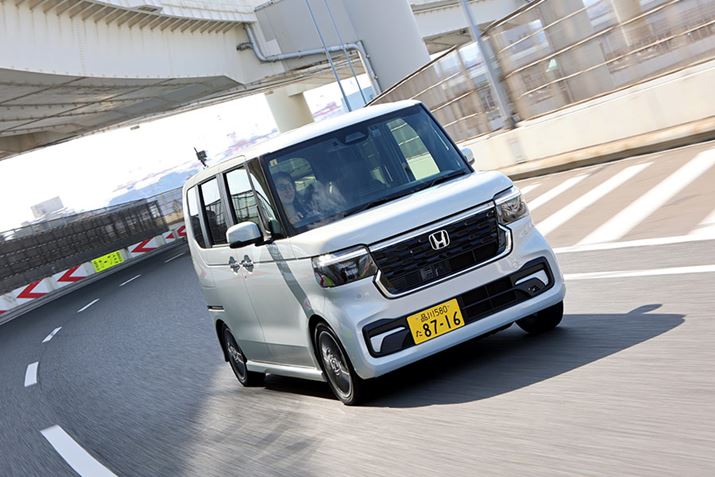 ʐ^́uN-BOX JX^ṽ^[{fBH𑖂@ĂyȂg܂