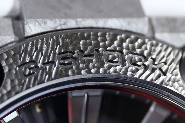 12ʒuɂG-SHOCK̃l[ɂΖڂ