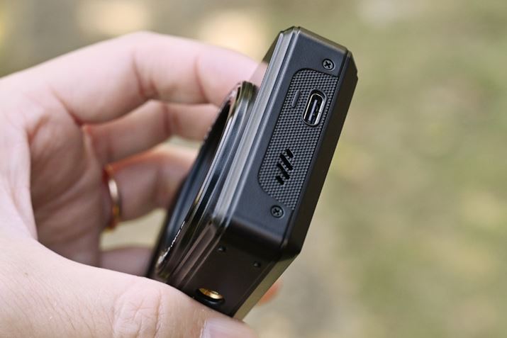 ʂɂUSB Type-C[qĂ܂