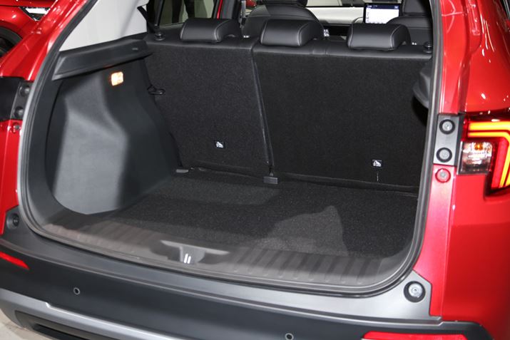 V^uWR-Vv̉׎ʂ́AJ班Ăătbgł͂Ȃ̂́ÂԂ񑽂̉וςݍނƂł