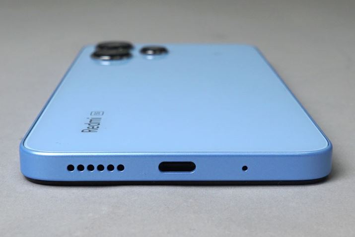 {fBʂɂUSB Type-C|[gzu