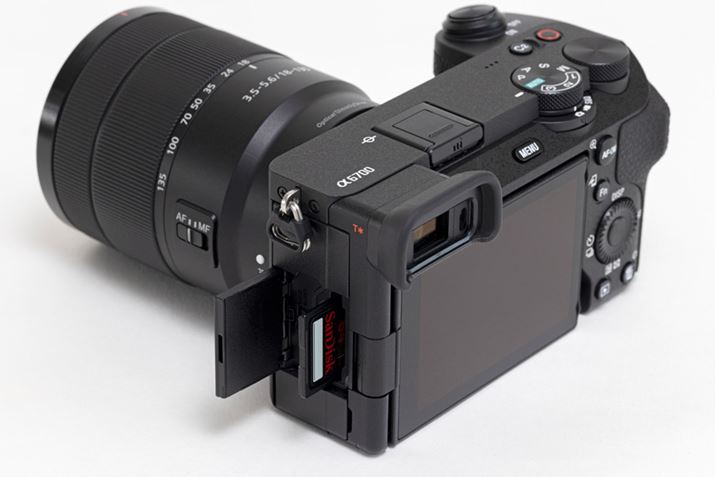 ʂɃVOXbg̃[J[hXbgpӁBق2@킪fAXbgł邱ƂlƁA₵